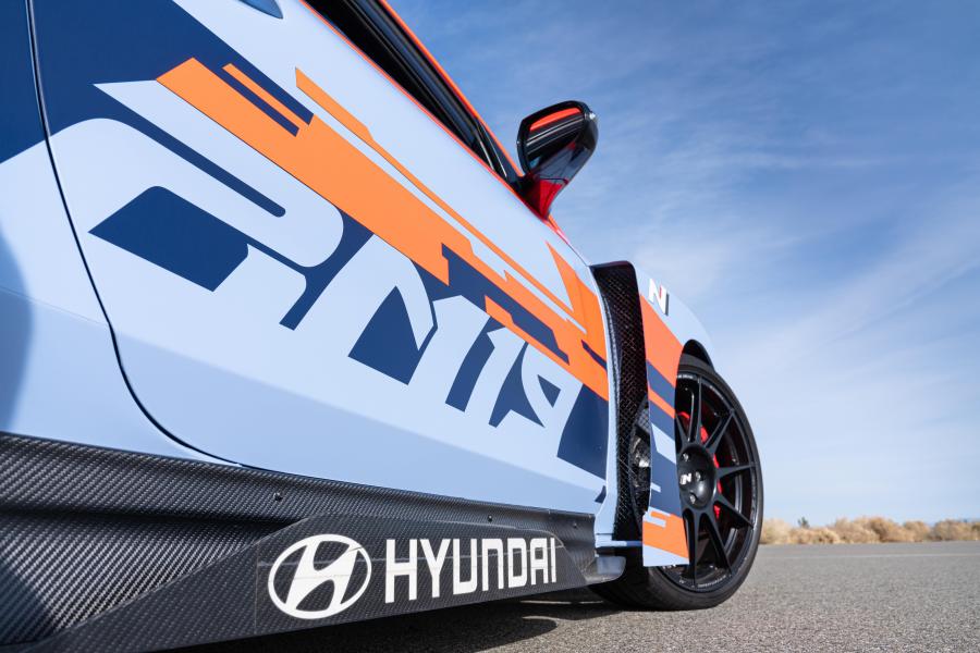 Детали экстерьера Hyundai RM19 2019 года  (фото 12 из 86)